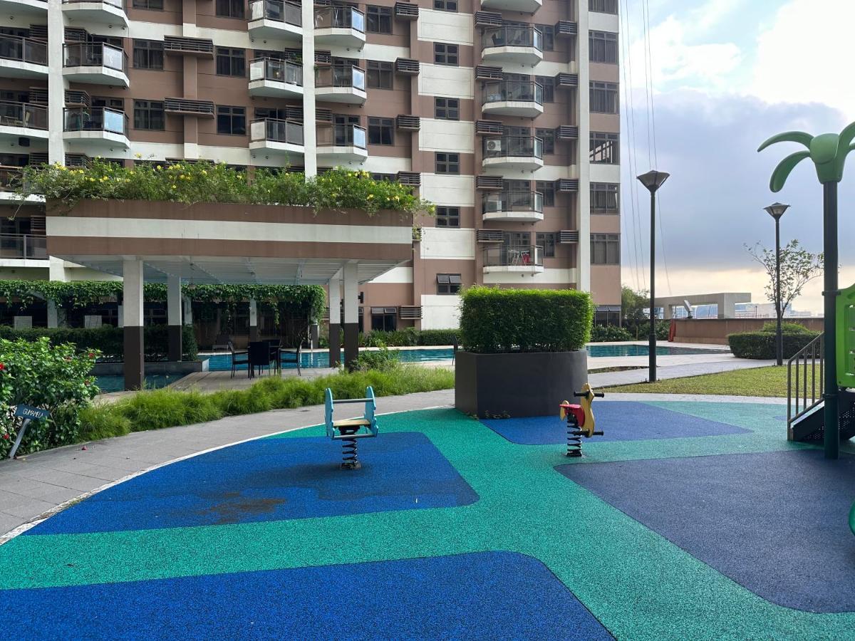 The Radiance Manila Bay Apartment Exterior photo