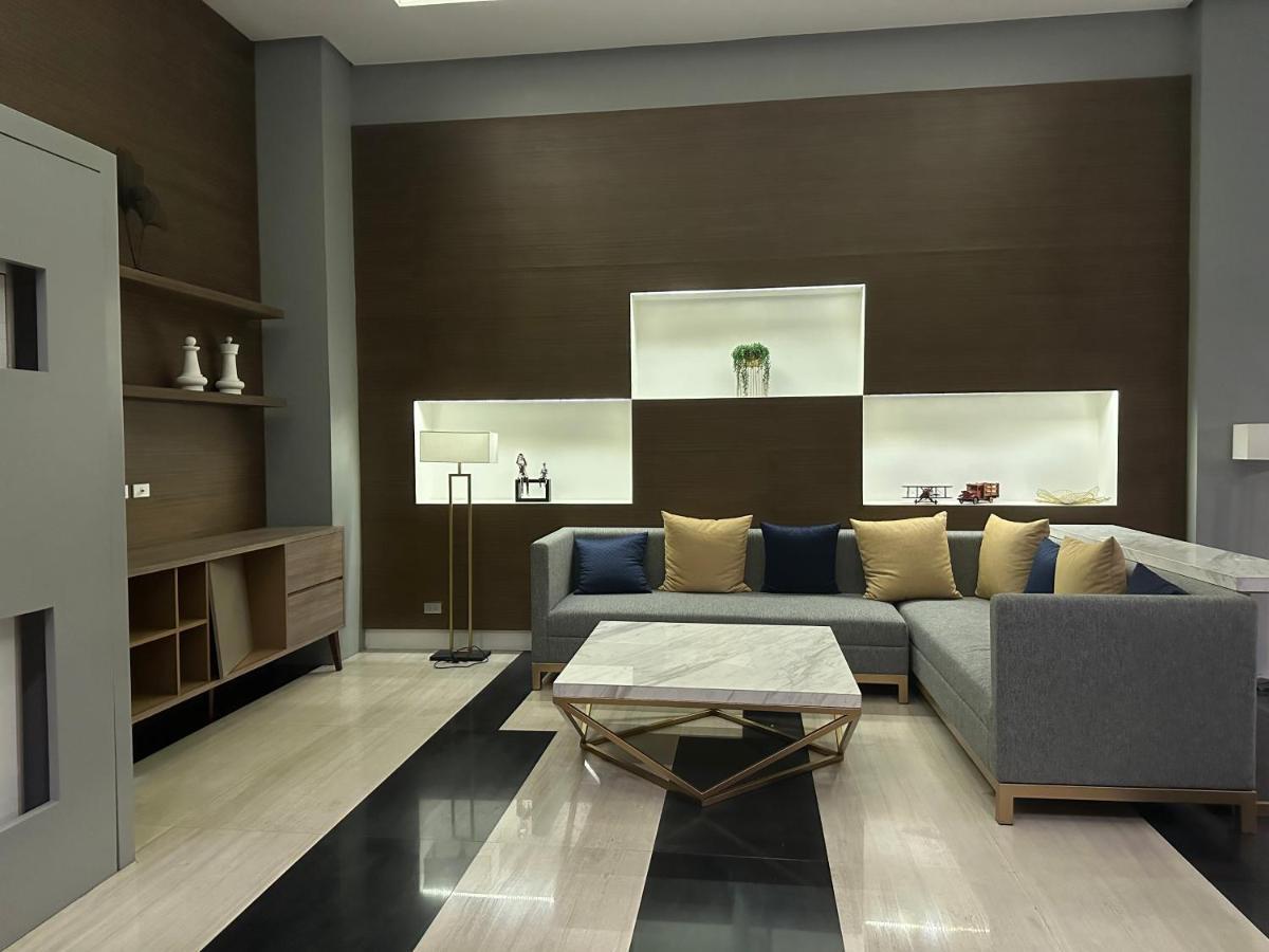 The Radiance Manila Bay Apartment Exterior photo
