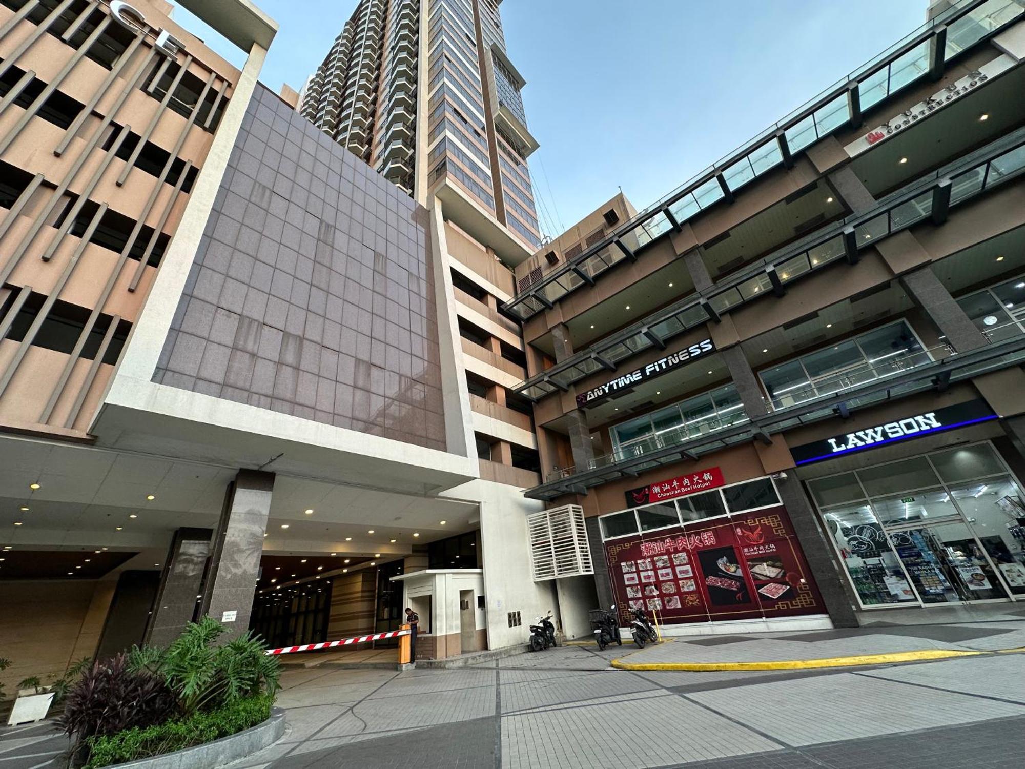 The Radiance Manila Bay Apartment Exterior photo